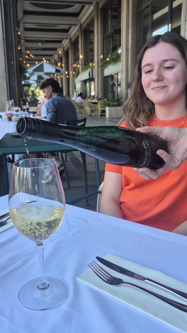 Warszawski Tygrys: pleasant dining atmosphere
