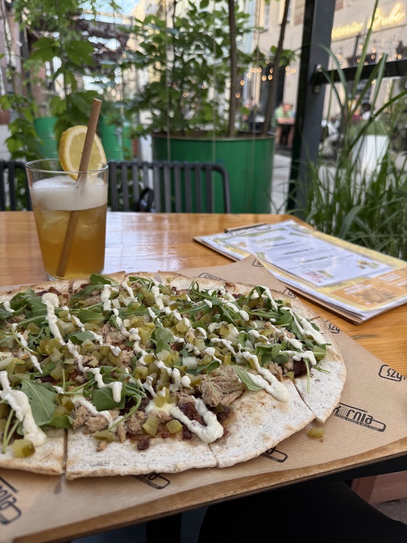 Szynkarnia: appetizing food and pleasant atmosphere