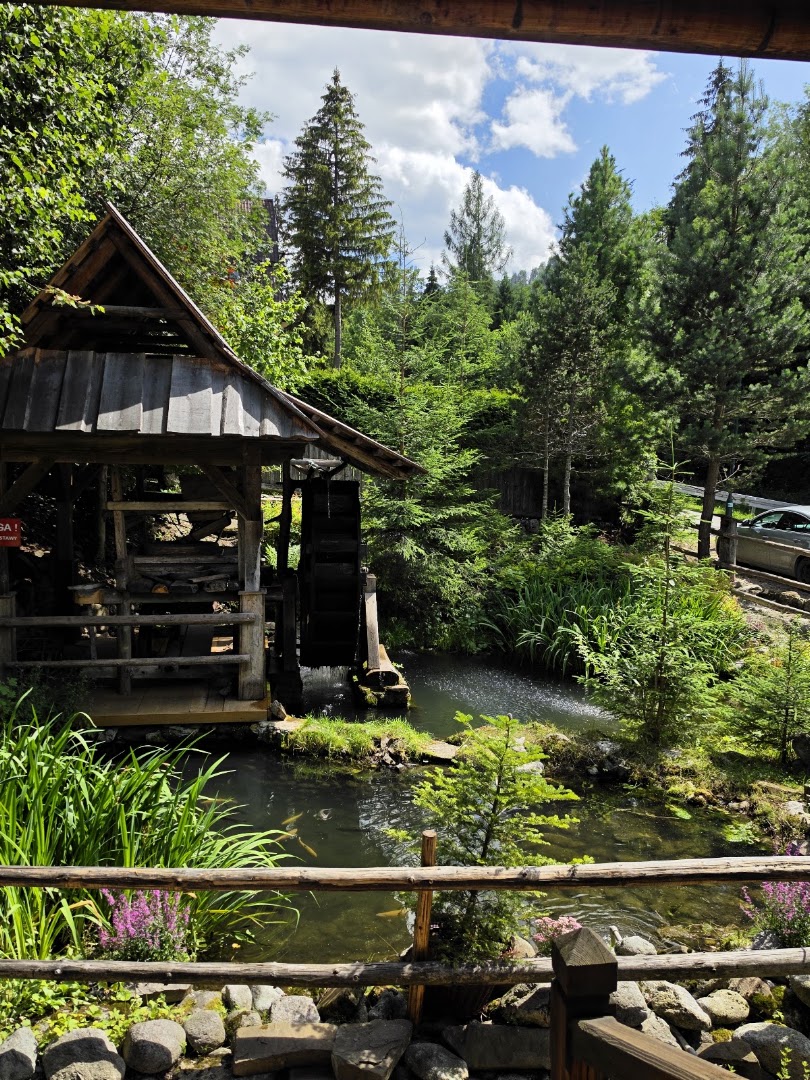 Karczma Przy Młynie: beautiful scenic restaurant exterior