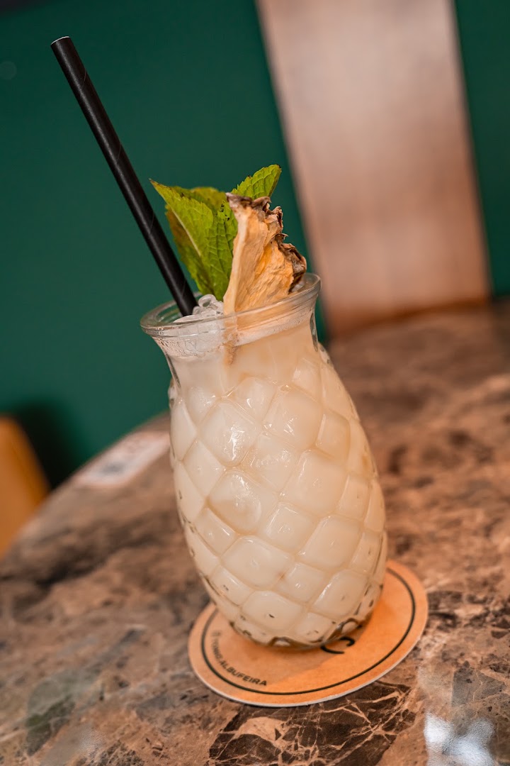 Tonic Bar: high quality cocktail product photo