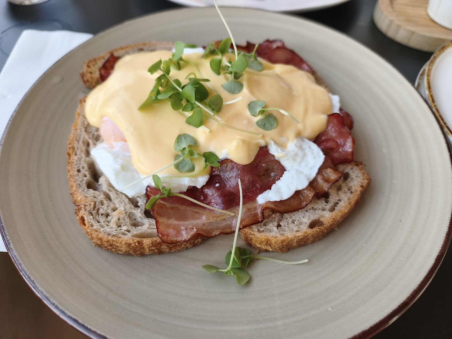 Tribü - Brunch & Bistro: appetizing photo of brunch dish