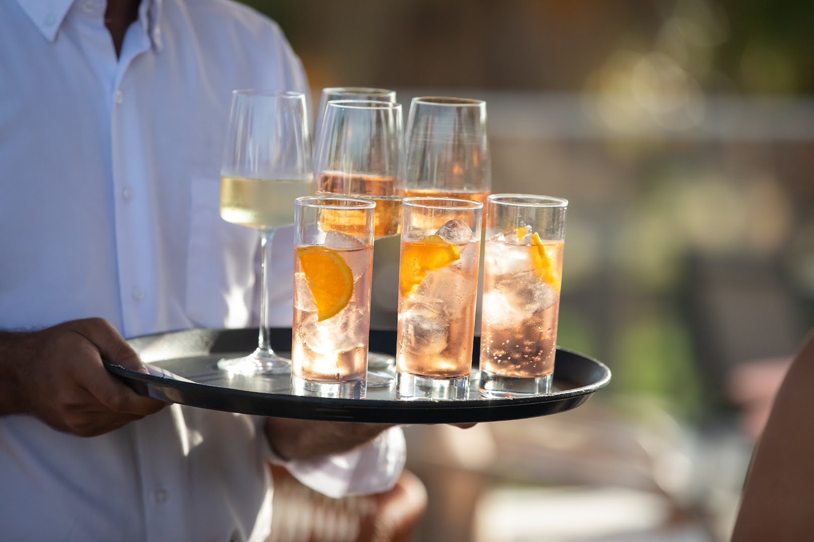 Zénite Rooftop Bar: professional photo of served drinks