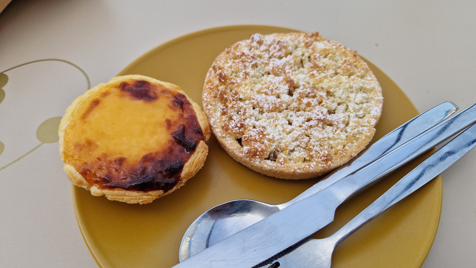 Alva Bakery: appetizing photo of bakery items