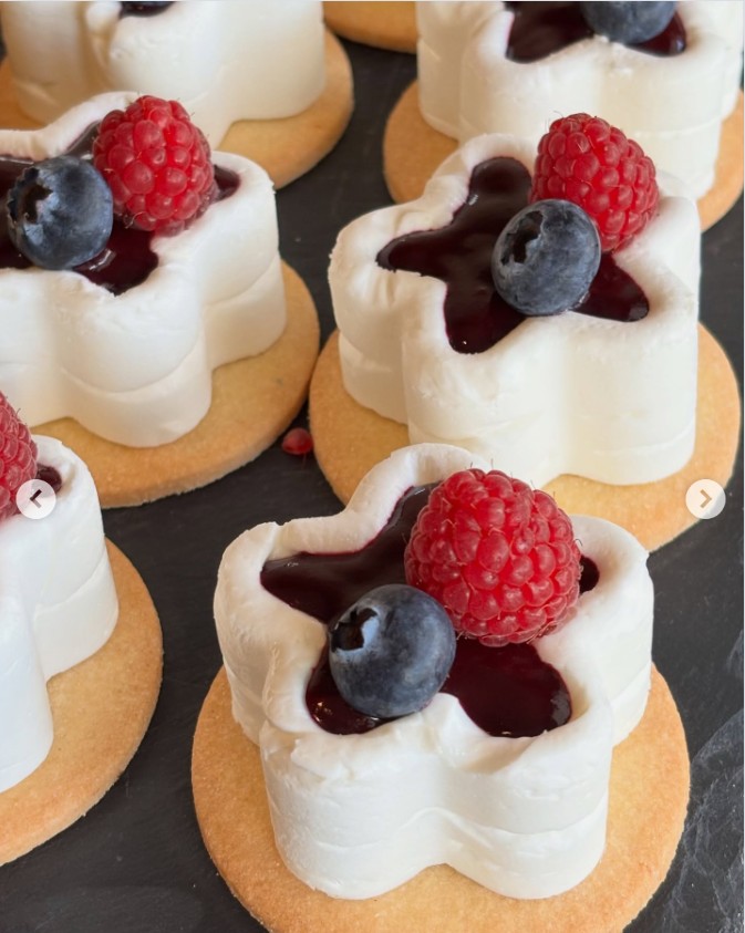 Alva Bakery: high quality appetizing food photo