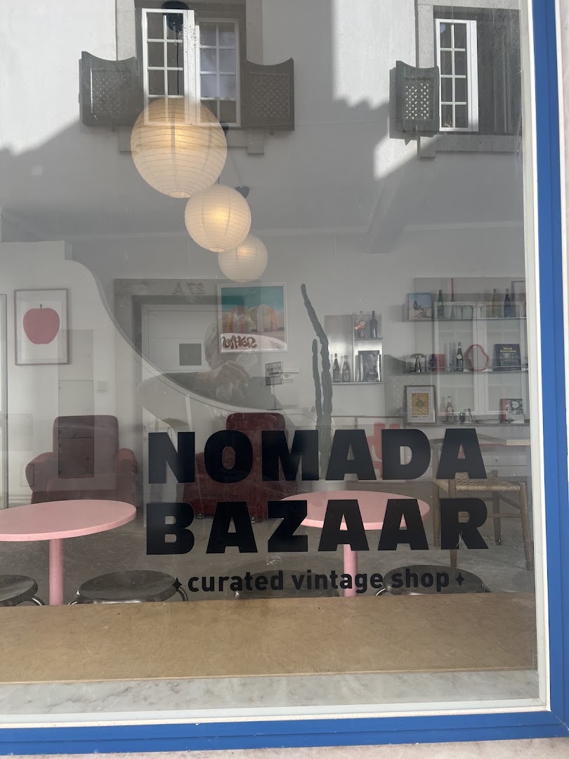 Nomada Bazaar: clear storefront showing shop interior