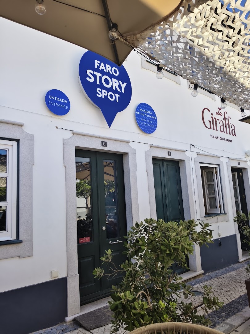 La Giraffa: clear exterior shot of restaurant