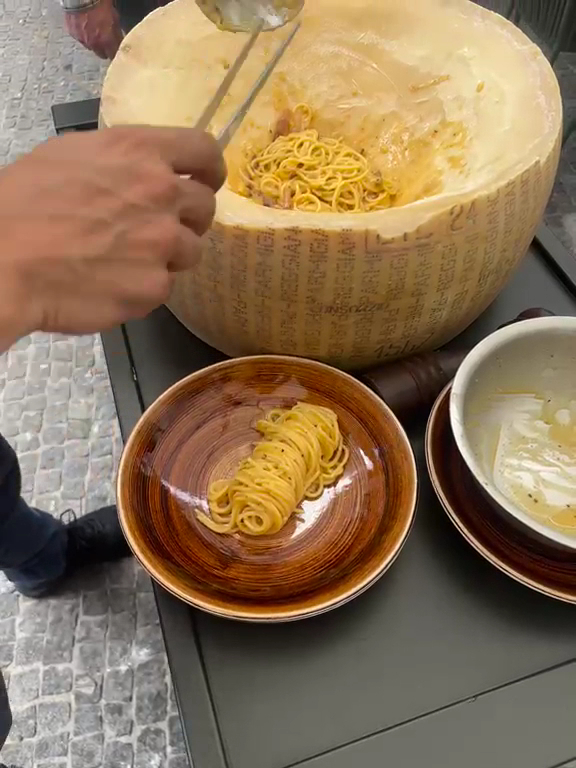 Lucca Italian Cuisine: appetizing food preparation shot