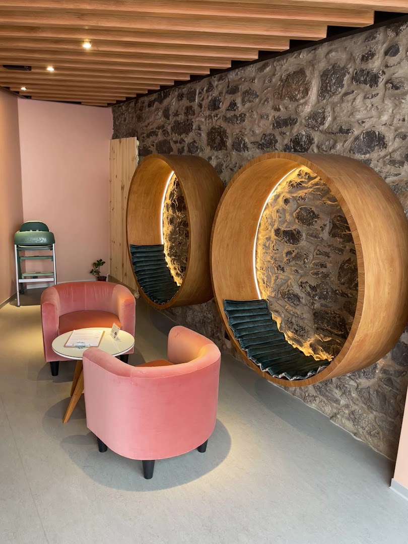 Nua: attractive interior design and atmosphere