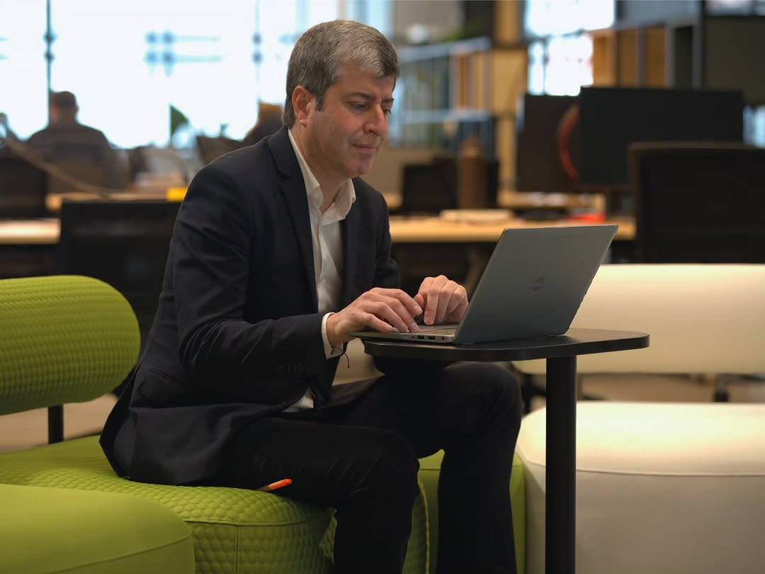 Escritório: customer enjoying the space