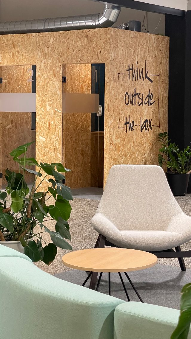 Escritório: venue's interior atmosphere
