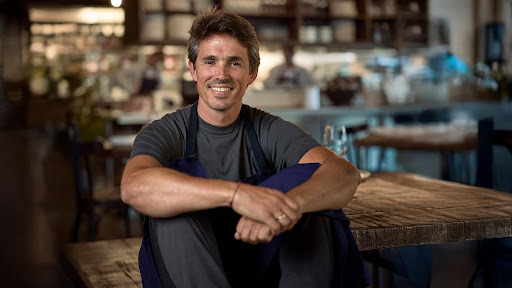 Fismuler: professional portrait of restaurant staff