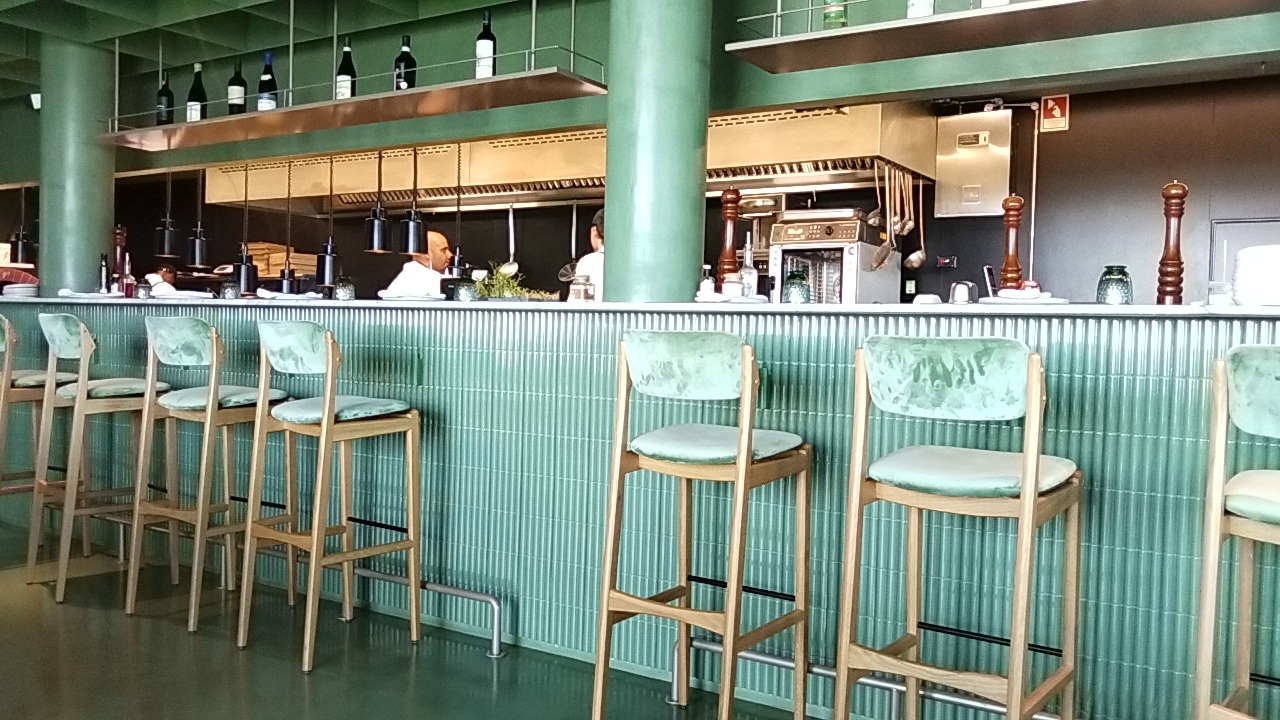 Osteria Verdi: clear, professional shot of interior