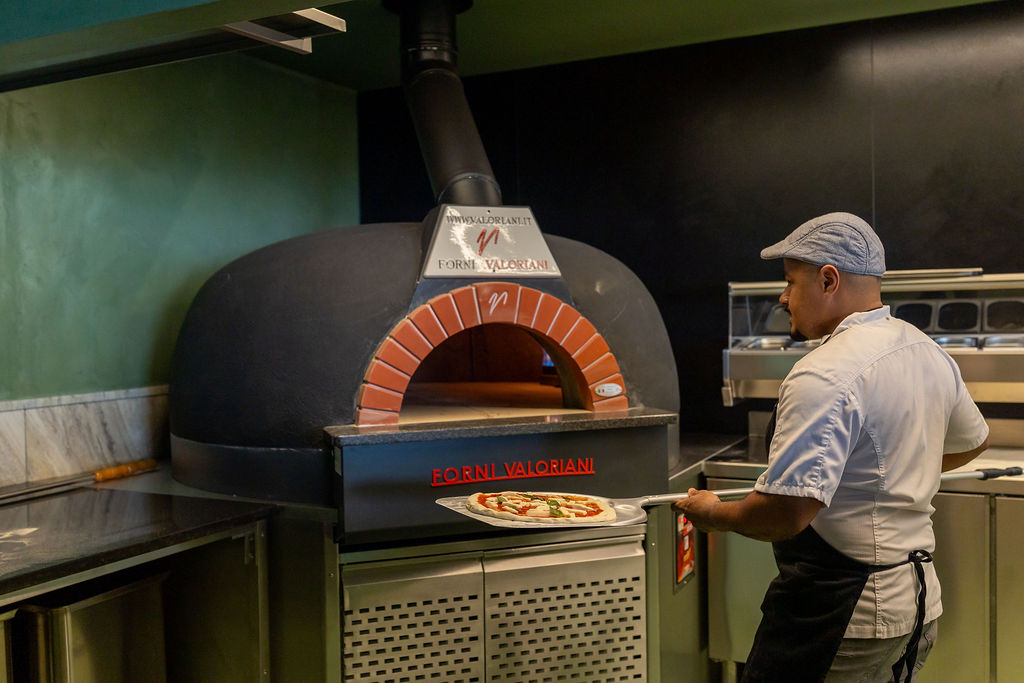 Osteria Verdi: professional shot of chef cooking