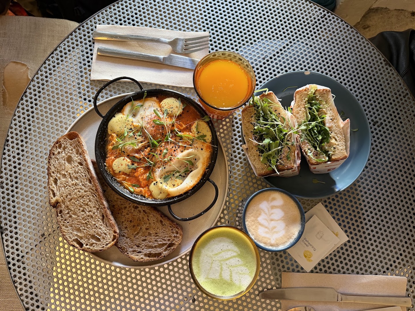 Comum: appetizing, high-quality food photography