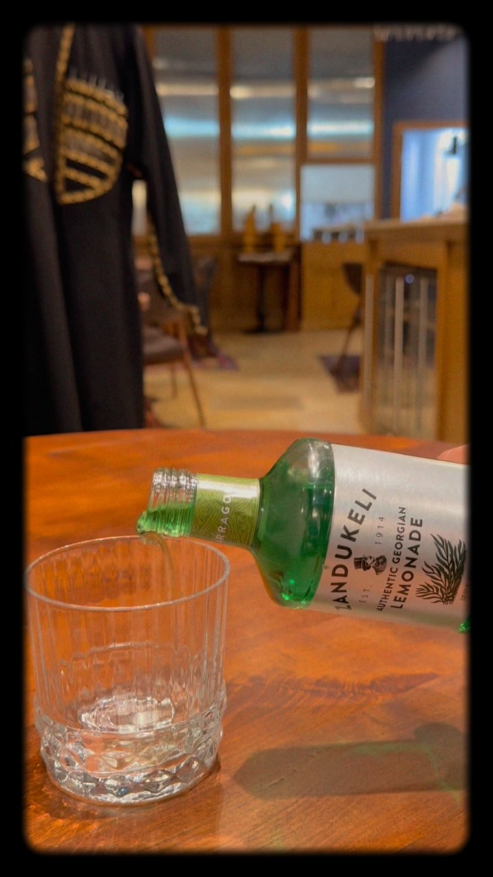 Ezo: clear shot of drink service