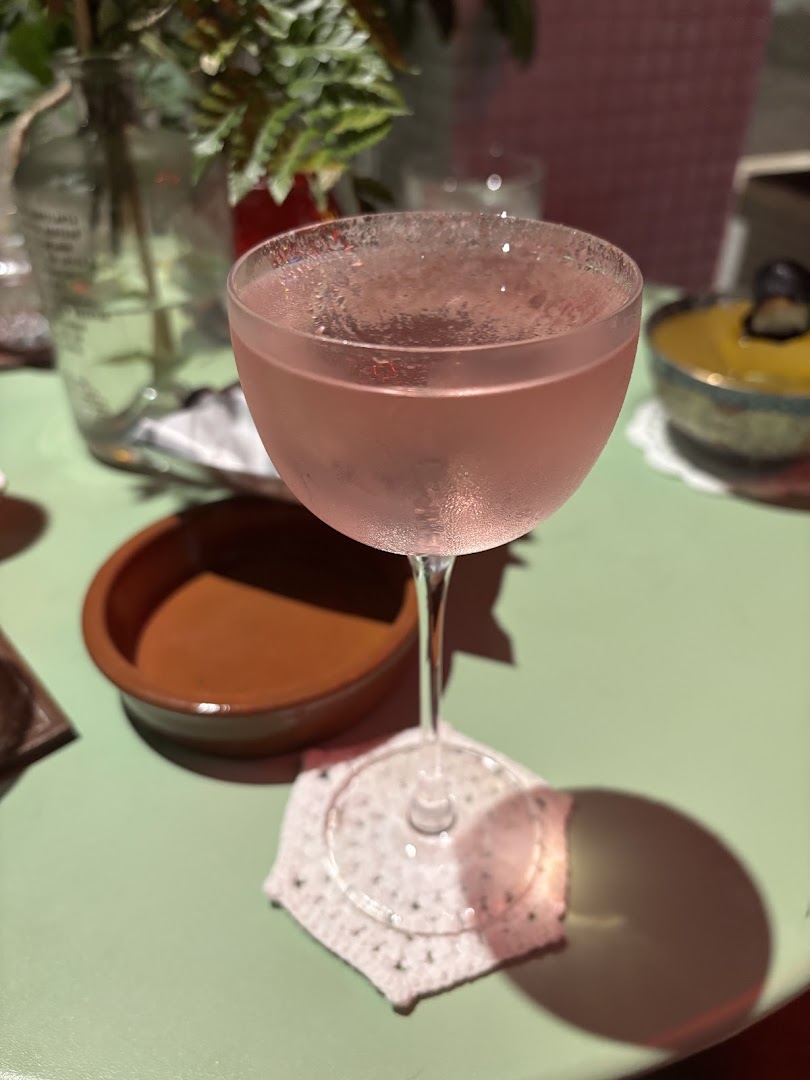 Frágil: appealing photo of a cocktail