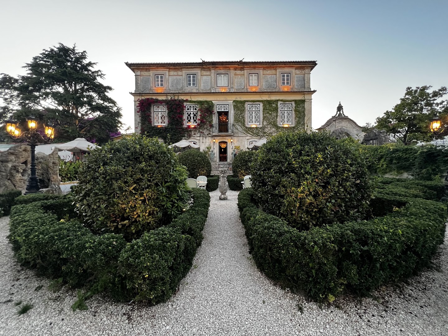 1743 Palácio Fonte Nova: beautiful exterior shot of venue