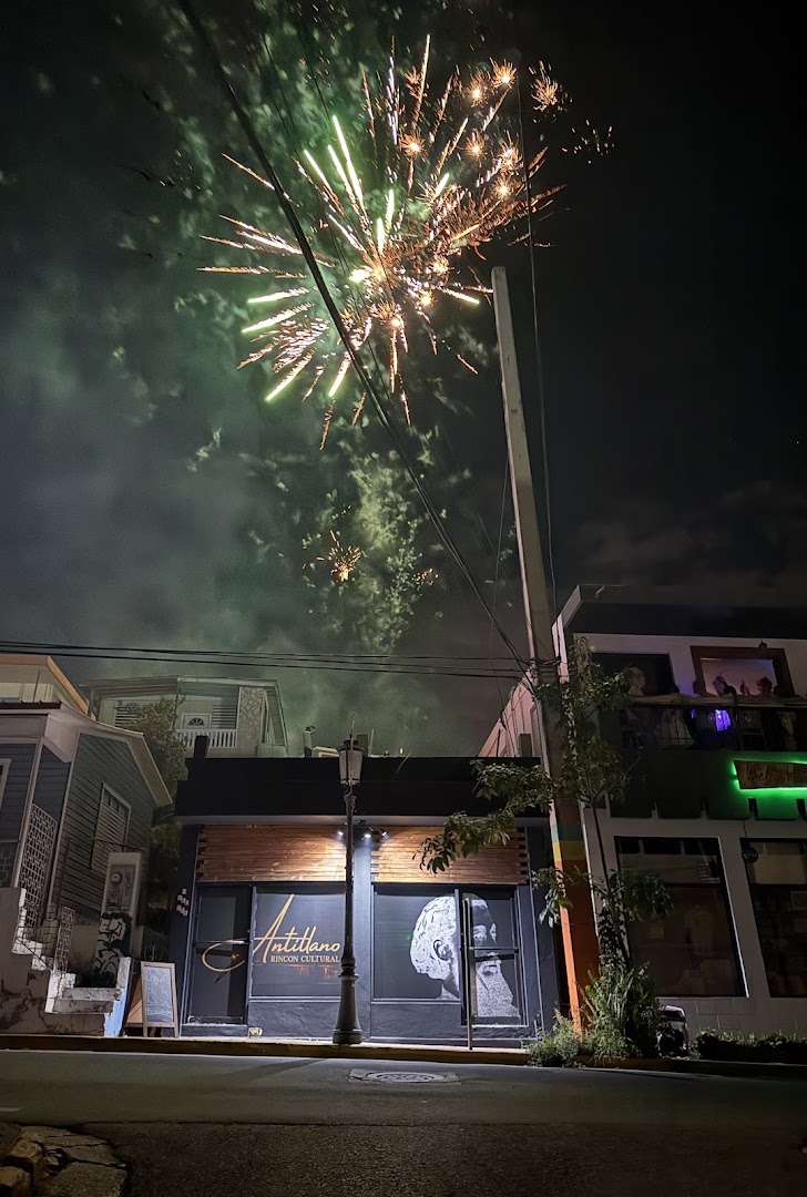 Antillano: attractive exterior shot with fireworks