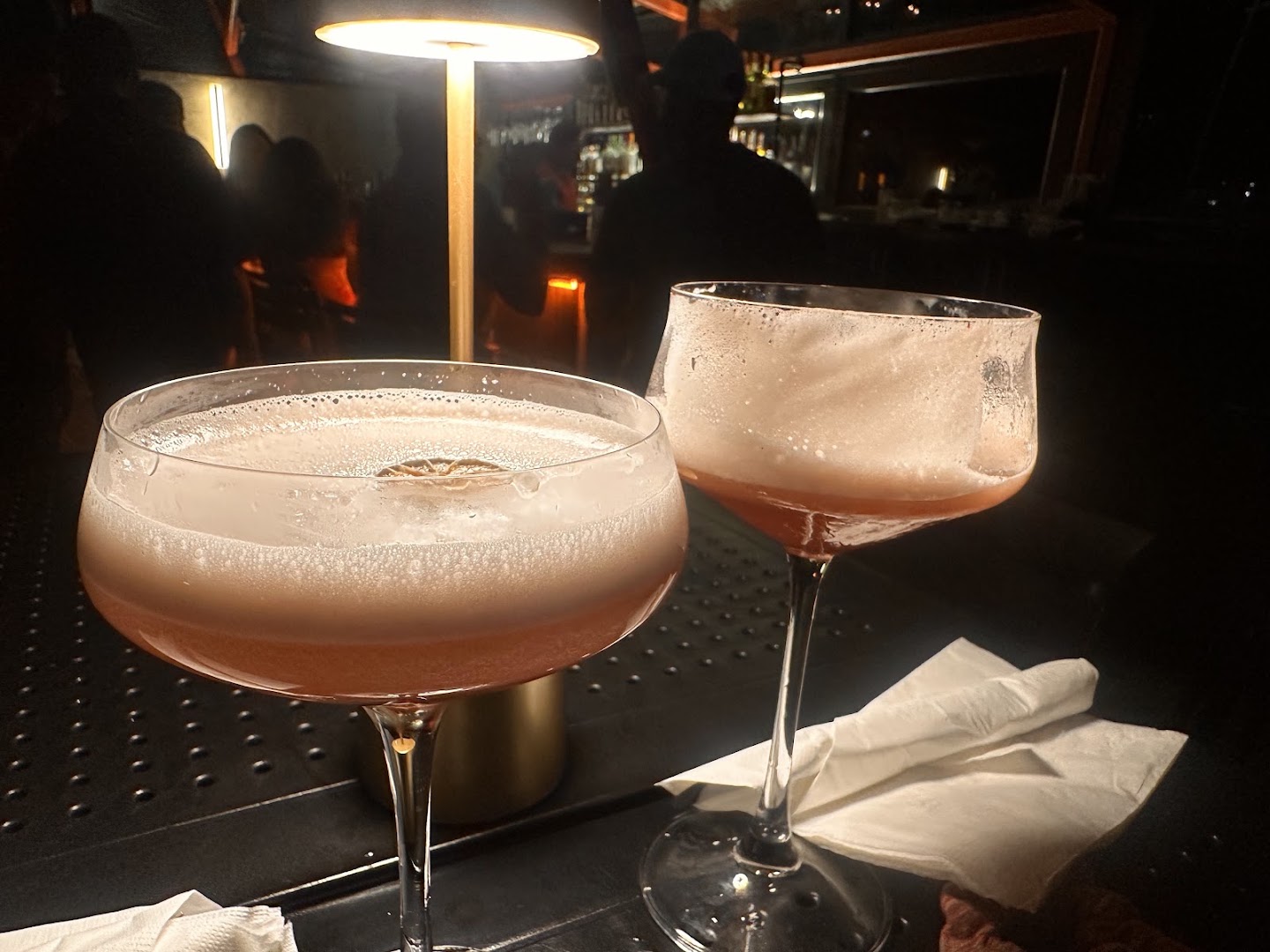 El Atiko Rincon Rooftop: appealing photo of bar drinks