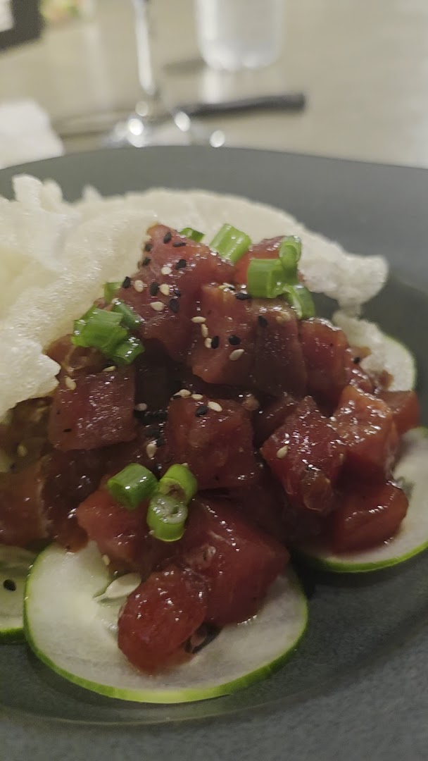 El Atiko Rincon Rooftop: appetizing photo of served food