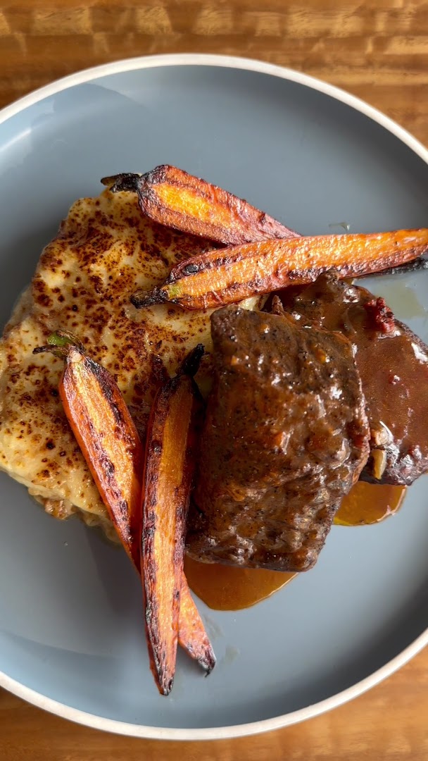Julia: appetizing, high-quality food photography