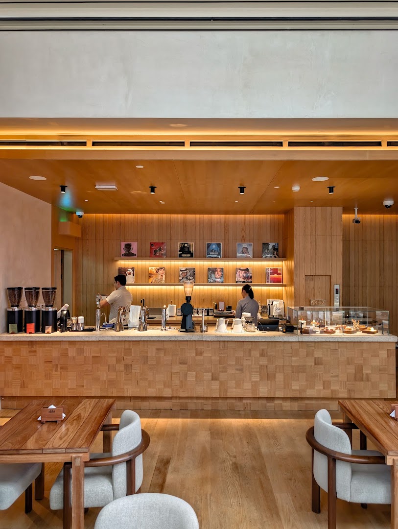 Oblo: professional, clean, inviting interior shot