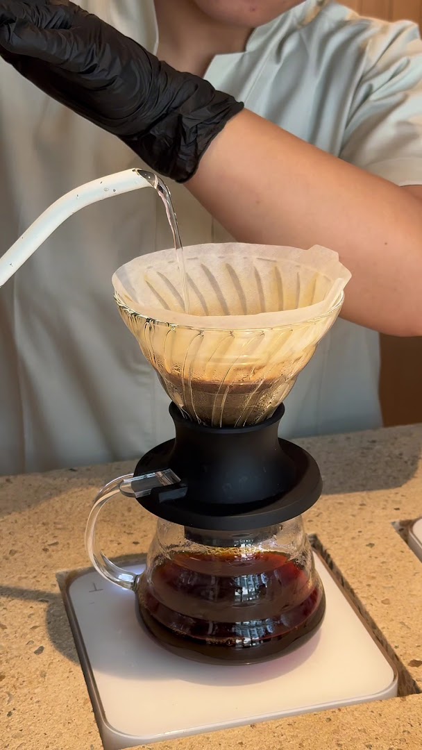 Oblo: high quality coffee preparation shot