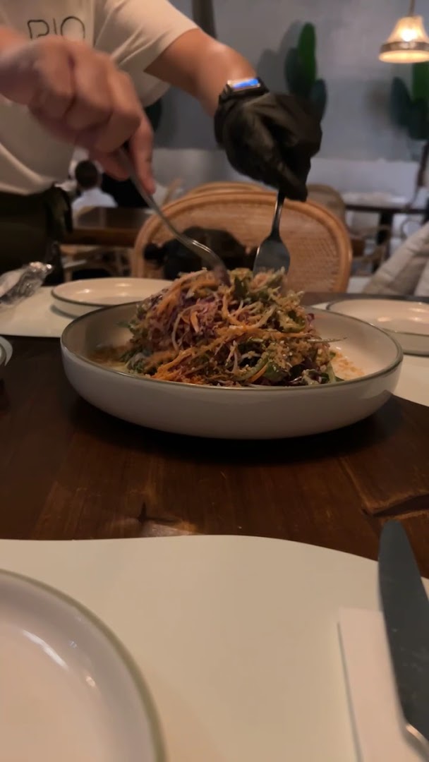 RIO: appetizing food presentation and service