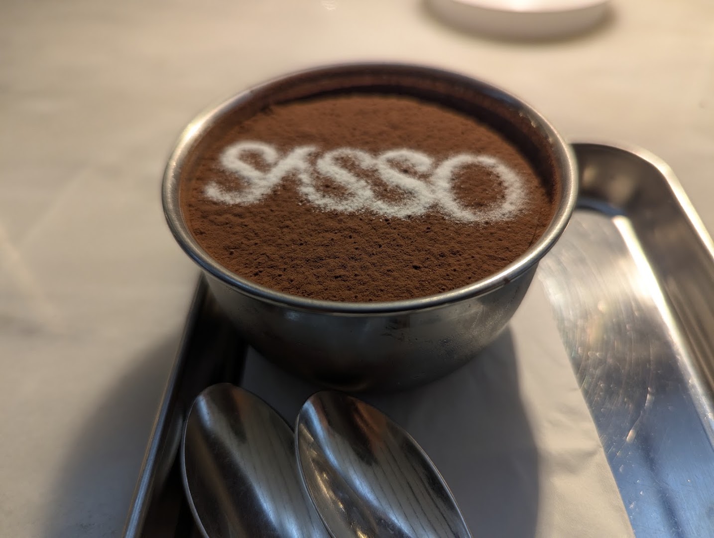 Sasso: appetizing photo of branded dessert