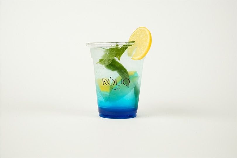 ROUQ CAFE: professional product shot of drink