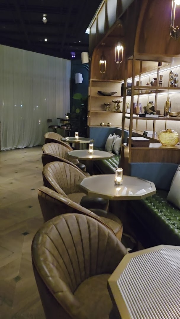 Stoke & Stoker: high quality interior atmosphere shot