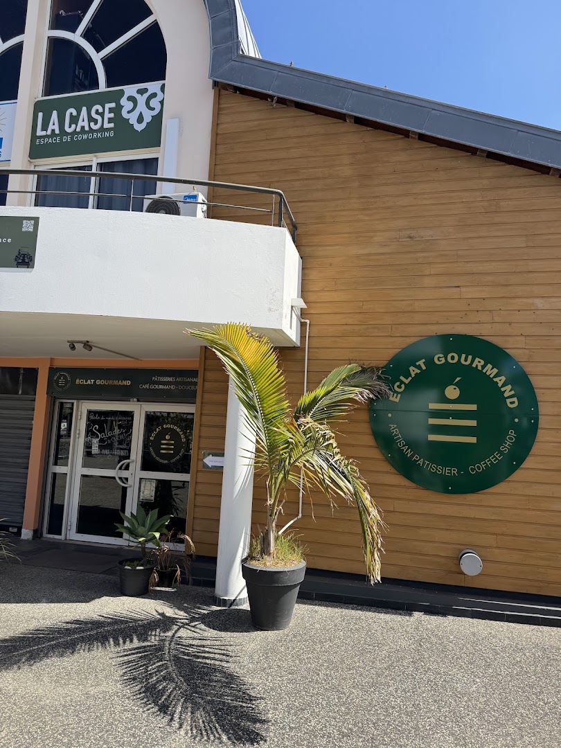 Éclat Gourmand: clear exterior shot of venue