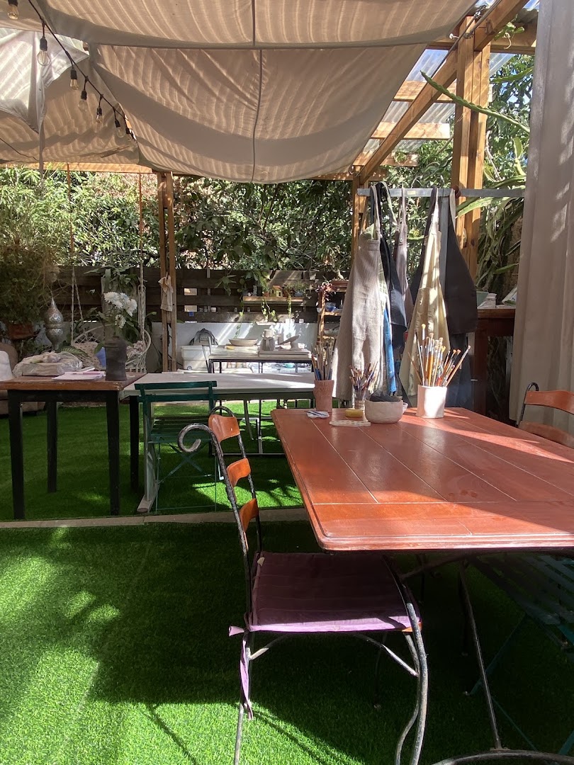 Gaï'Art: inviting and clear gallery space