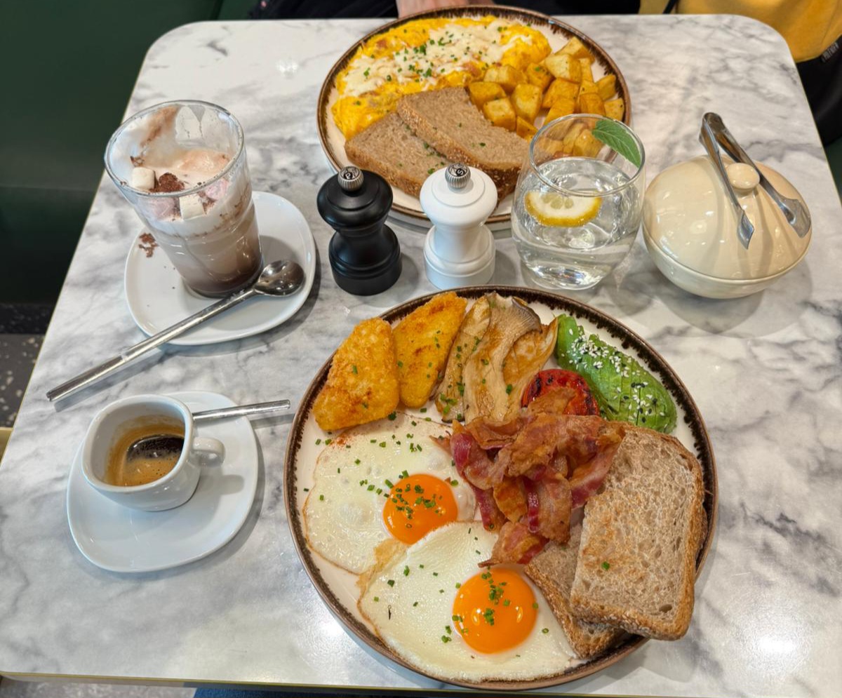 Egg and Smash House: appetizing and clear food photography