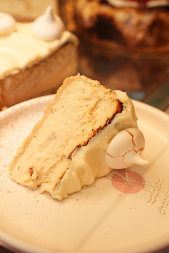 Cheesecake by Cookie Beacon: appetizing, high-quality product photo