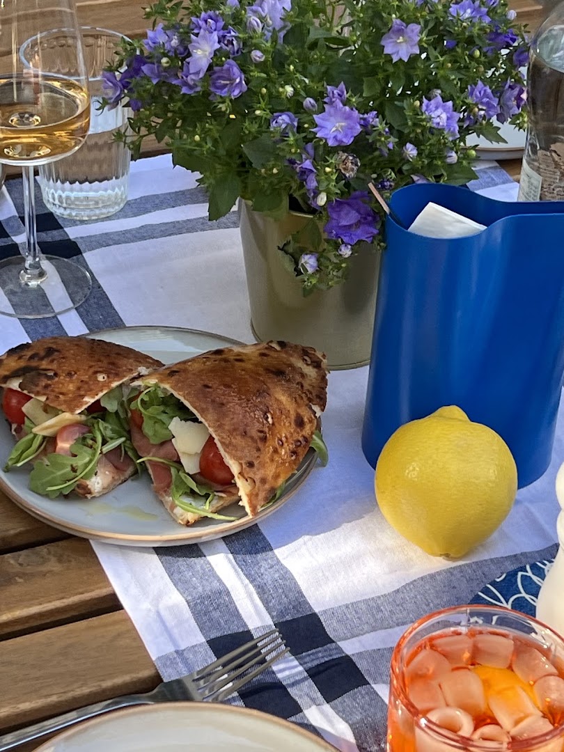 GIOYA: appetizing food and pleasant atmosphere