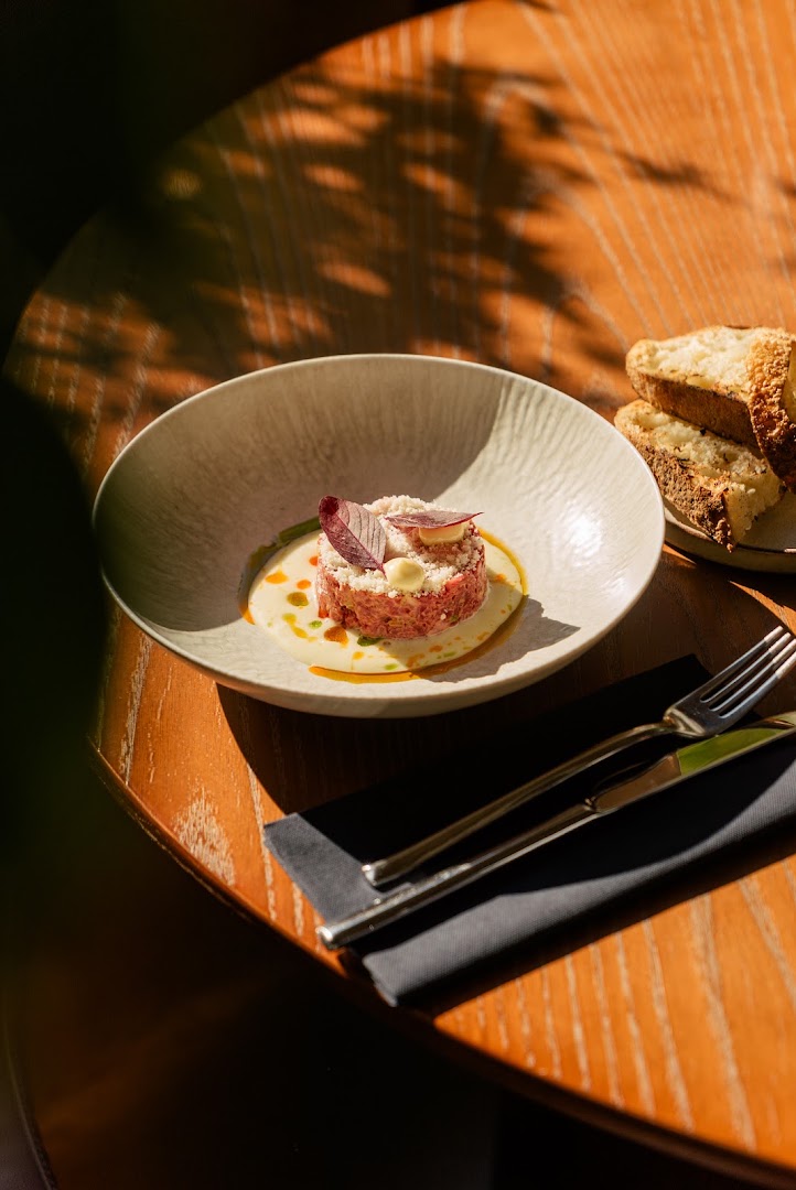 MUST Bistro: professional, high-quality food photography