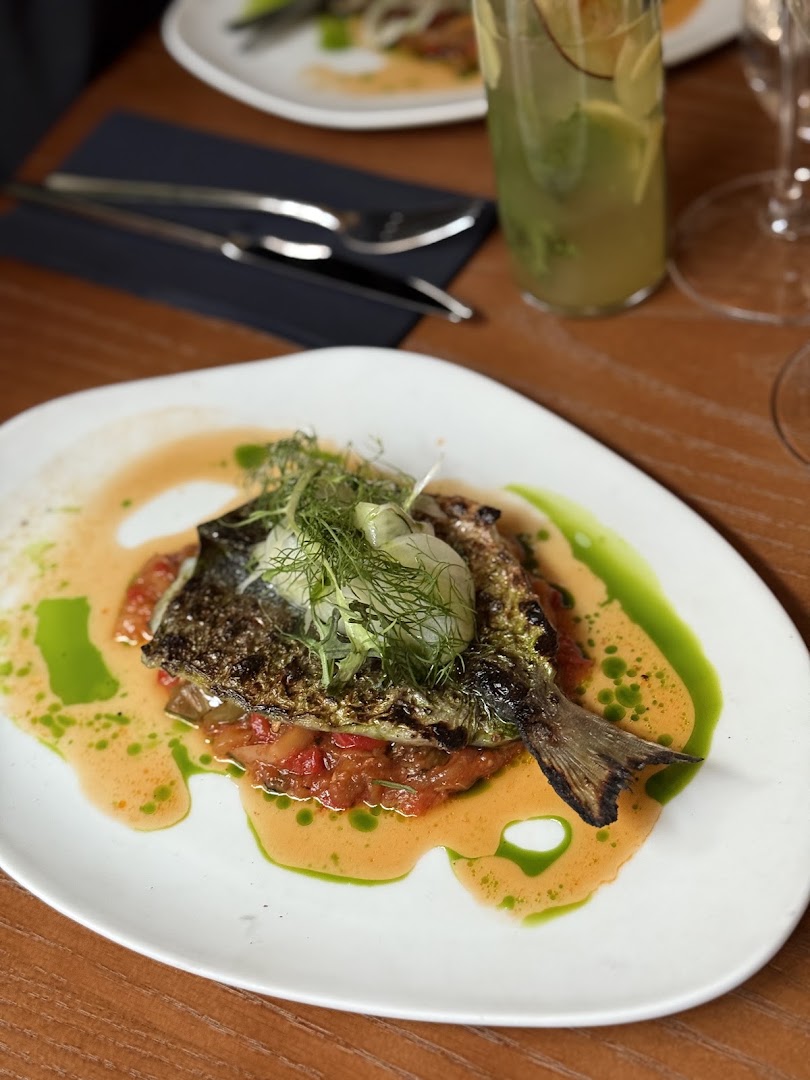 MUST Bistro: high quality, appetizing food photography