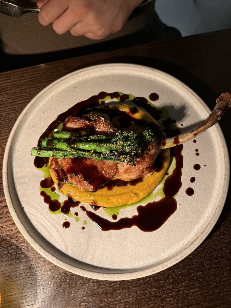 MUST Bistro: appetizing, high-quality food photography
