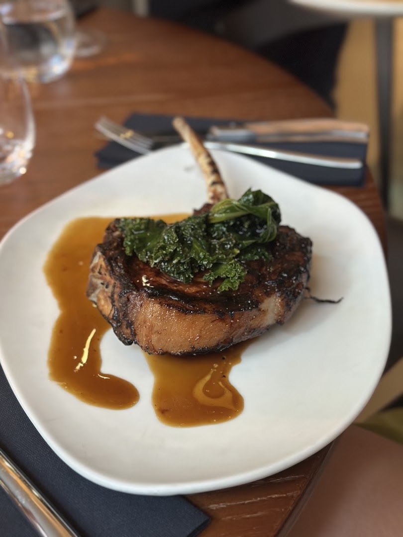 MUST Bistro: appetizing, high-quality food photography