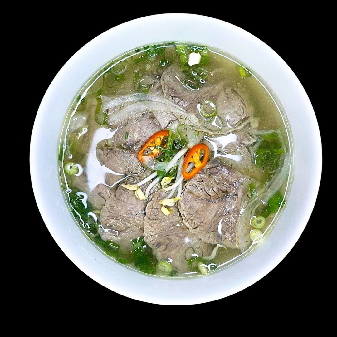 Pho Dee: appetizing, clear photo of pho