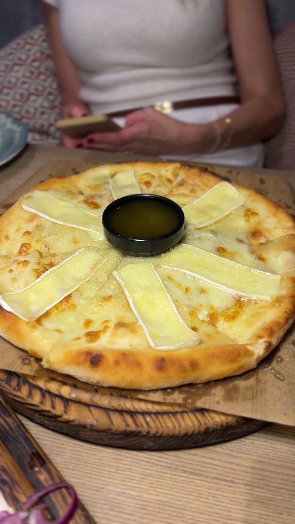 Tbiliso: appetizing food photo