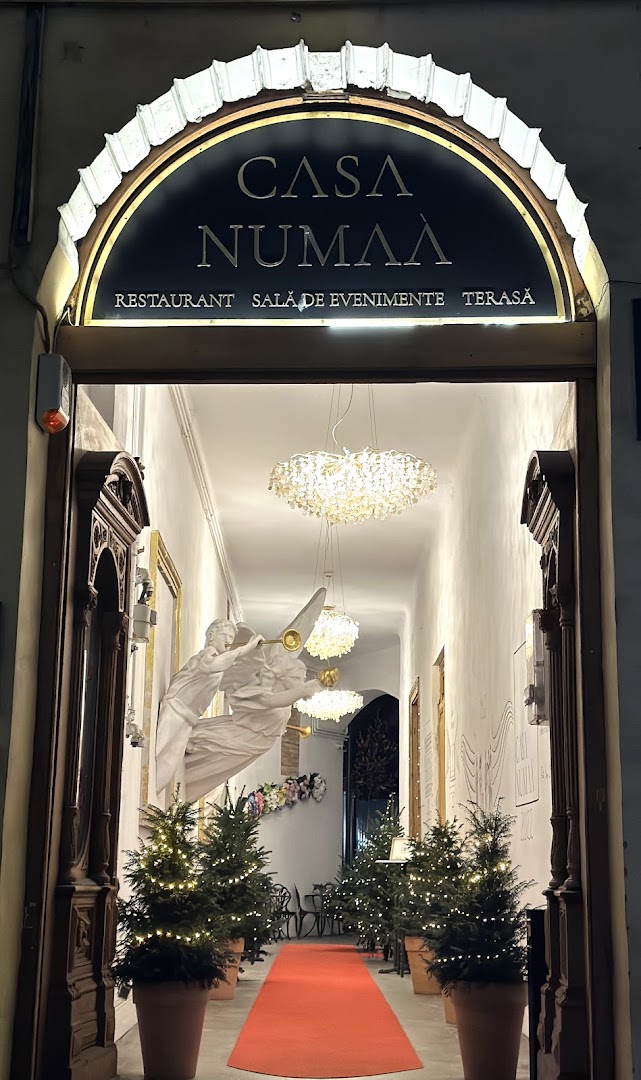Casa Numaà: inviting and professional venue entrance