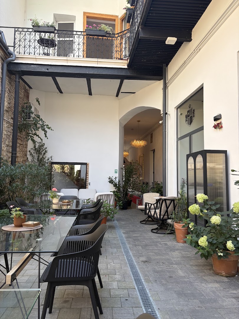 Casa Numaà: attractive and inviting restaurant terrace