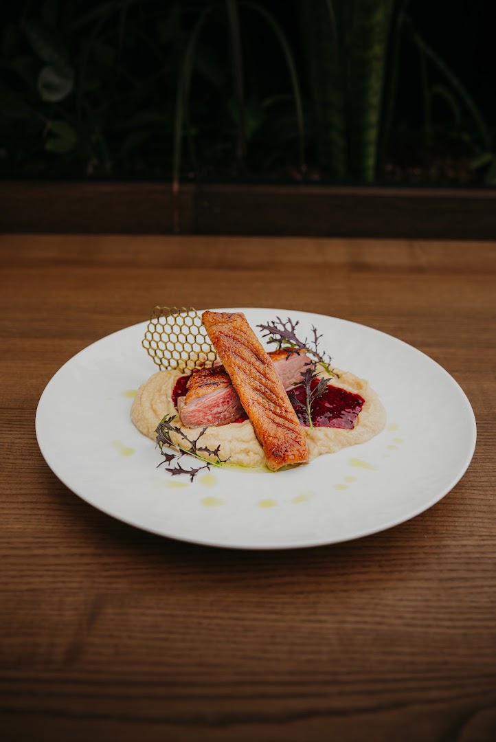 Amza: professional high quality food photography