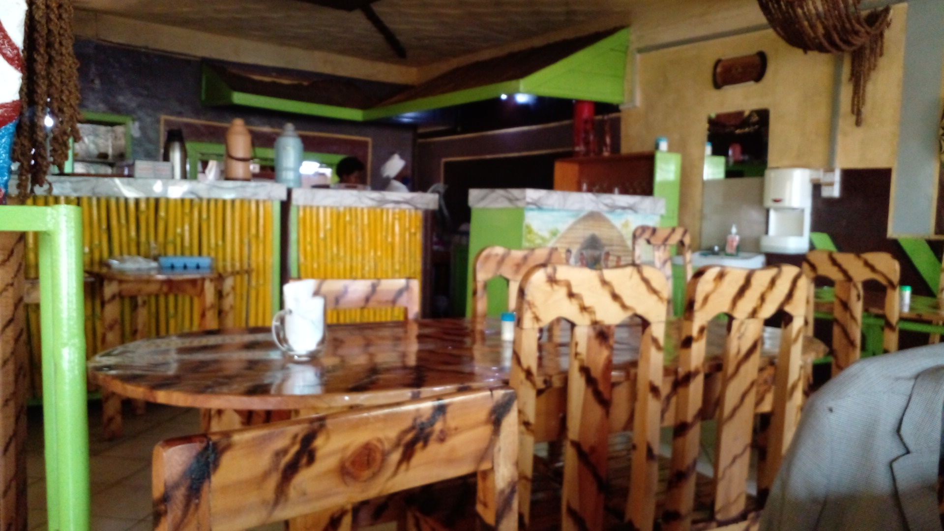 Amafu ya Huye: clear view of restaurant interior