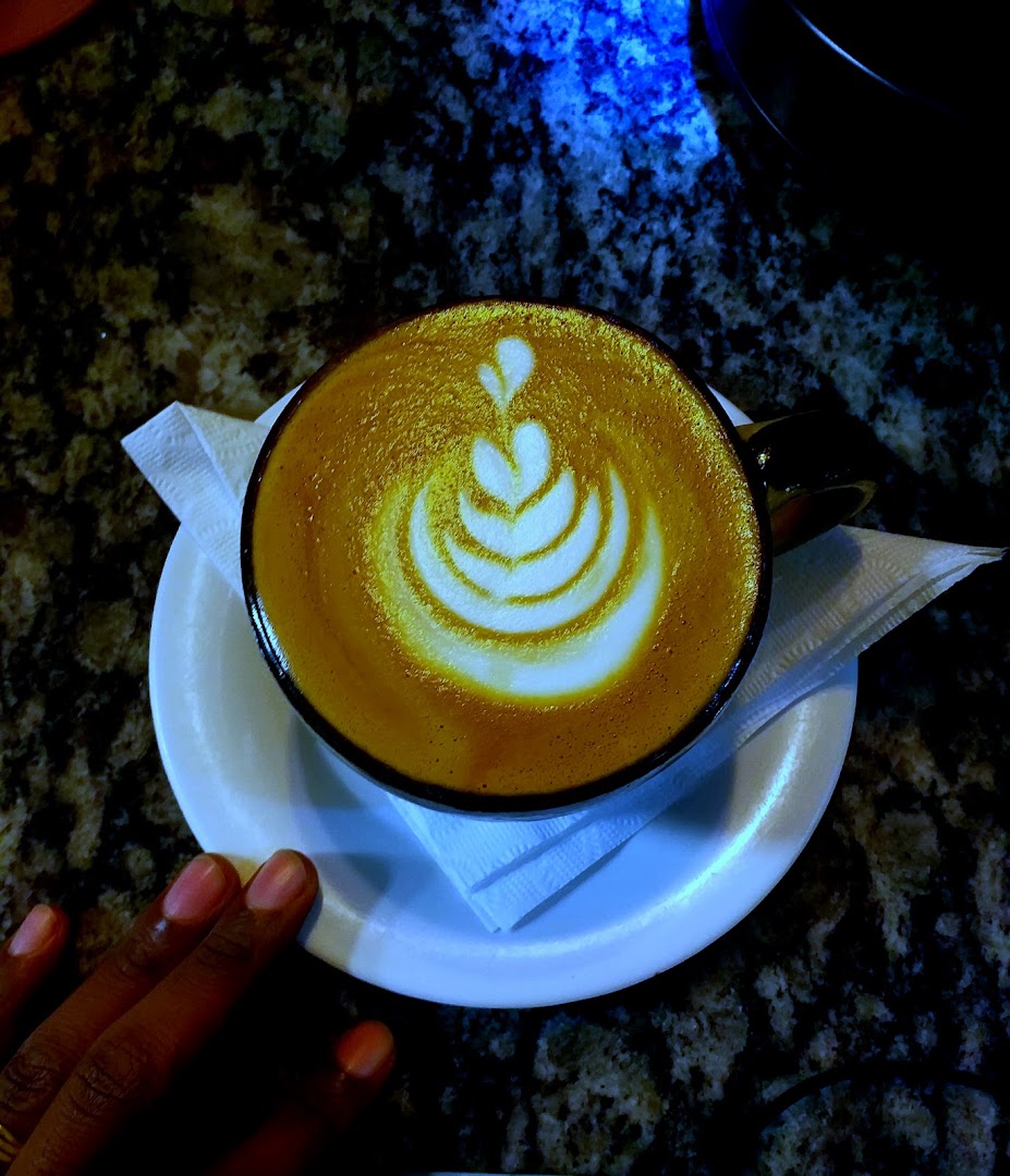 Eden Cafe: high quality latte art photo