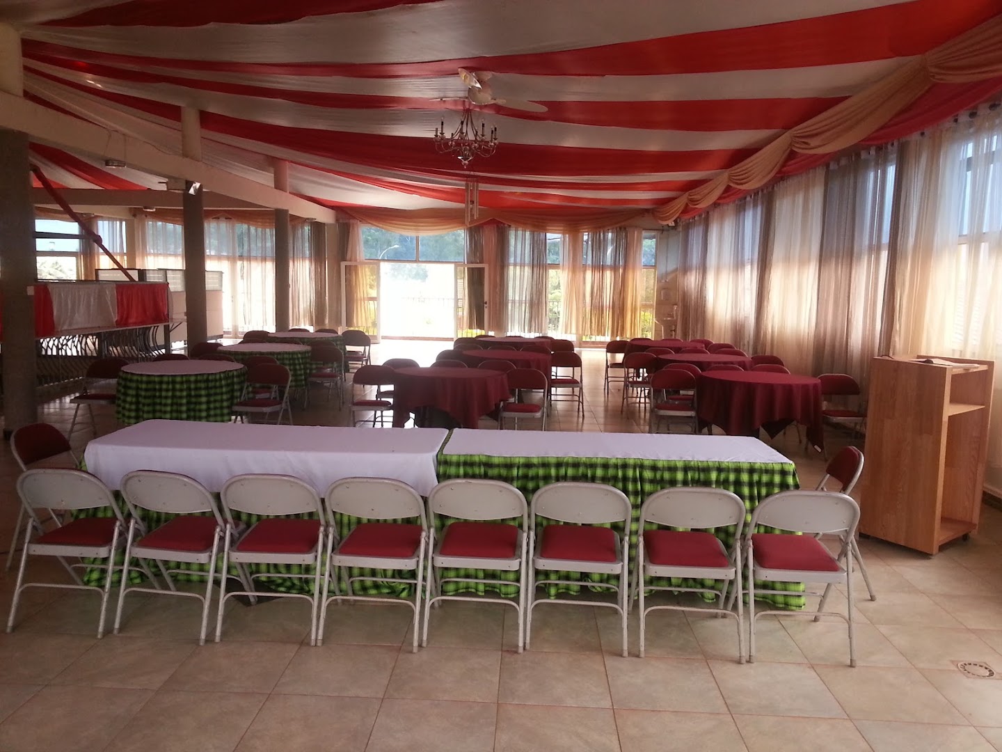Light House Hotel Restaurant: clear view of event space