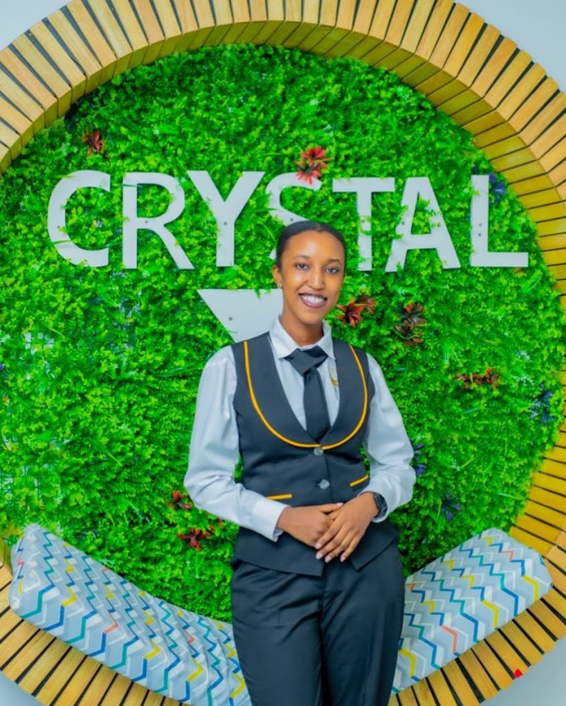 Crystal Lounge: professional staff photo at venue