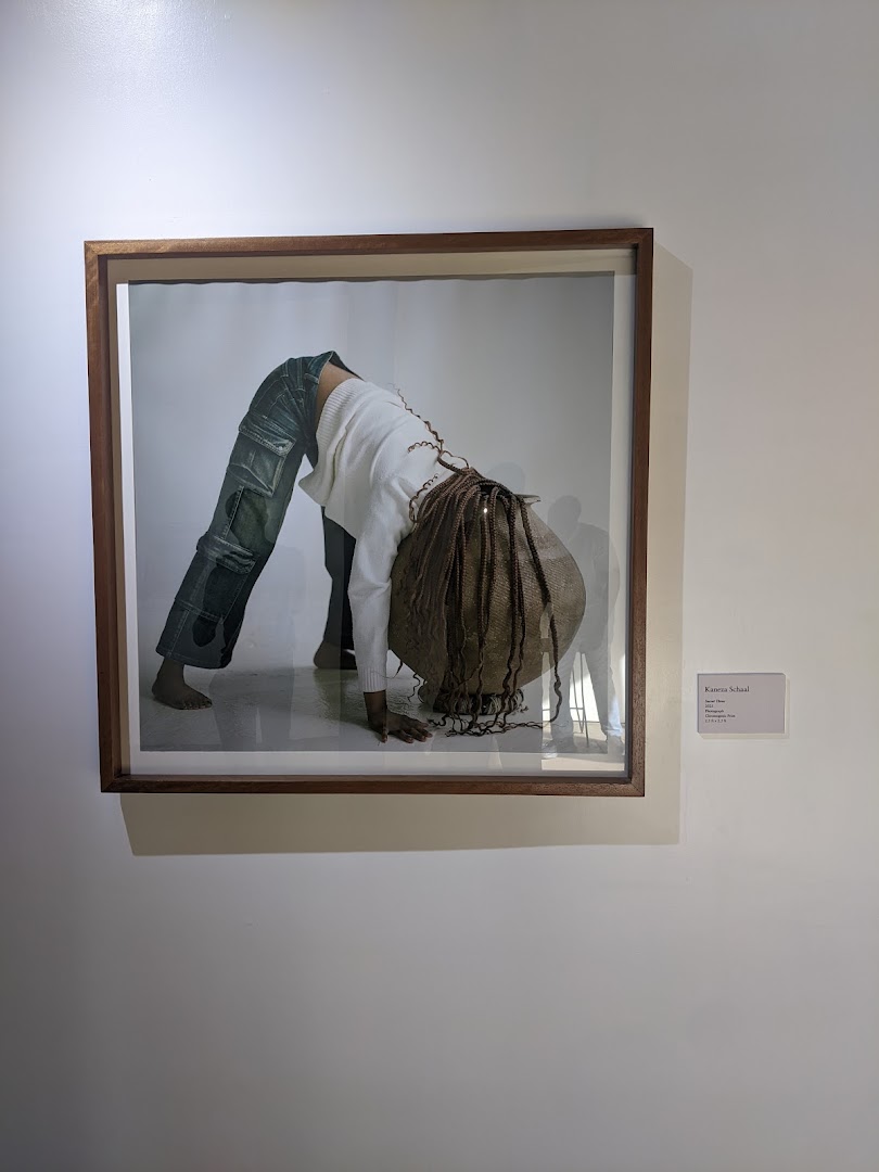 Gihanga Institute of Contemporary Art: clear photo of gallery exhibition